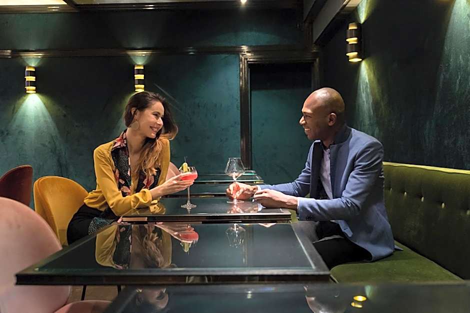 HANNONG Hotel & Wine Bar