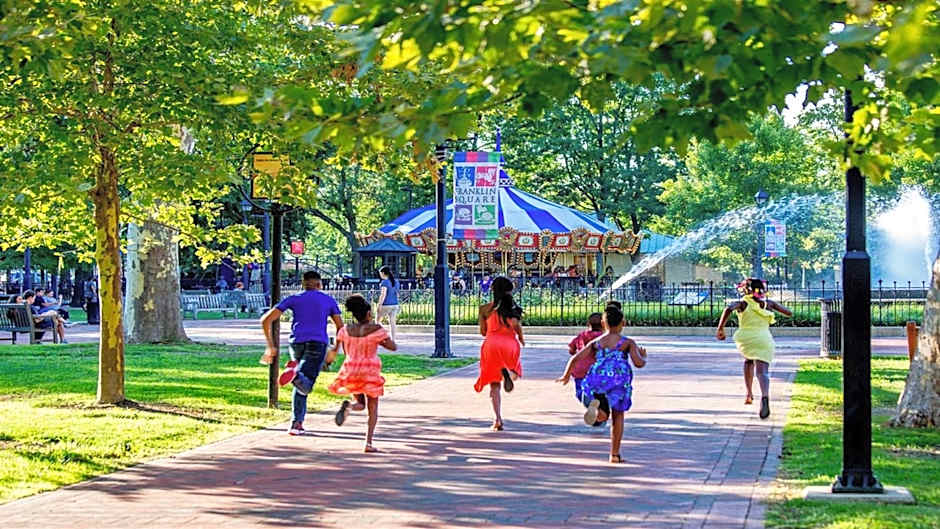 Holiday Inn Express Philadelphia Penns Landing By IHG