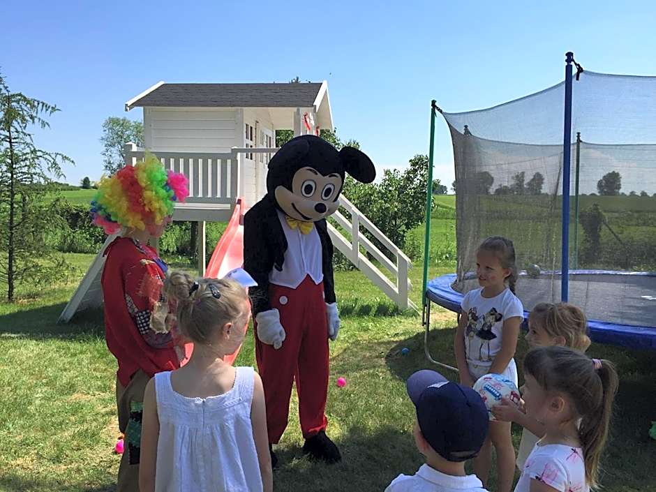 Pałac w Orli - pokoje, restauracja