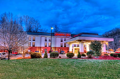 Hampton Inn By Hilton Marion