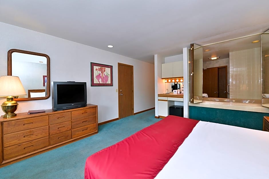 Travelodge by Wyndham Mackinaw City