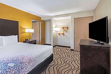 Queen Room with Two Queen Beds - Mobility Access/Non-Smoking