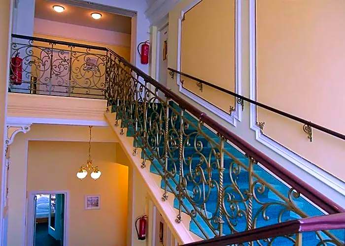 Hotel Ester