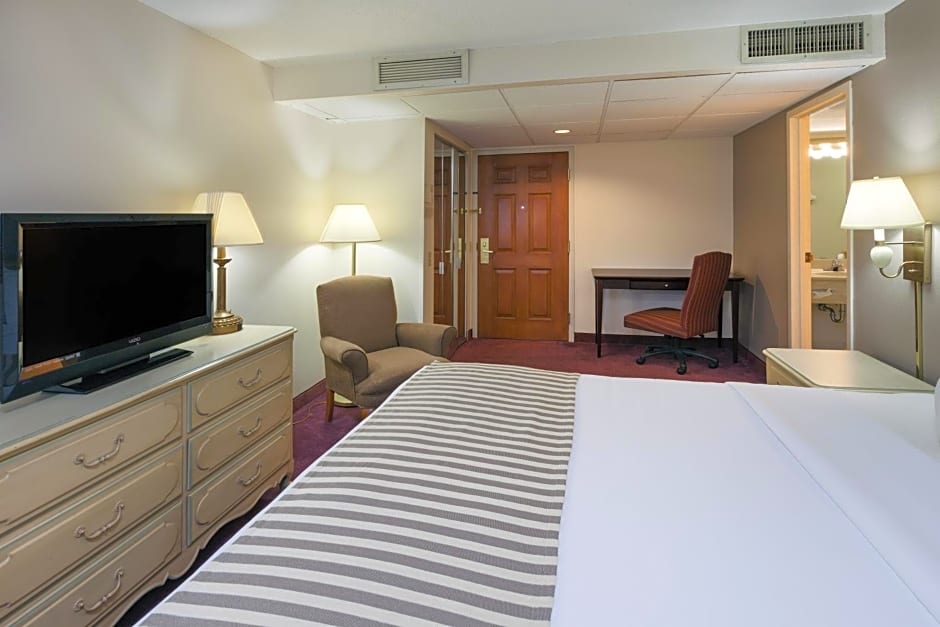 The Hotel Ojibway, Trademark Collection by Wyndham
