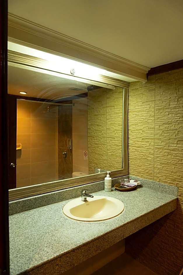Puri Dibia Kuta Hotel & Apartment