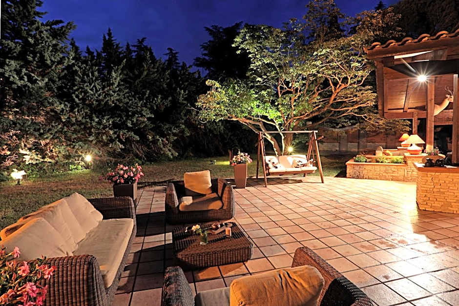 I Lari Castel Del Monte