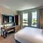 Hotel E