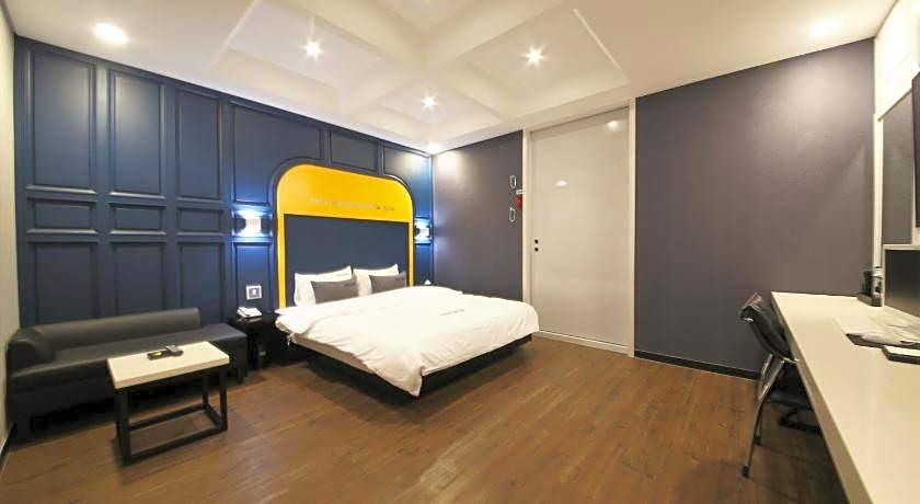 Premium Ava Hotel