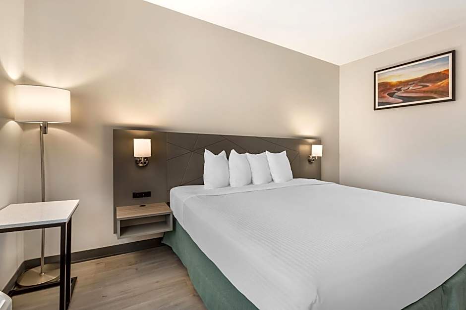 Best Western Gold Poppy Inn