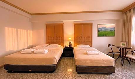 Family Room - Sleeps 3 Adults