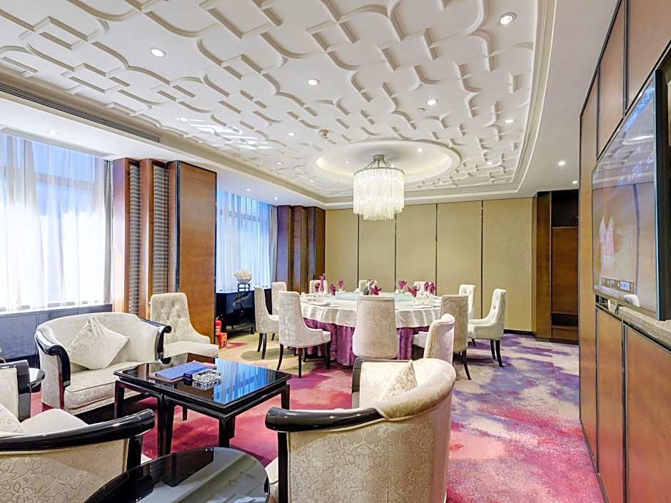 Ocean Hotel