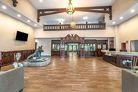 Riverview Inn & Suites, Ascend Hotel Collection
