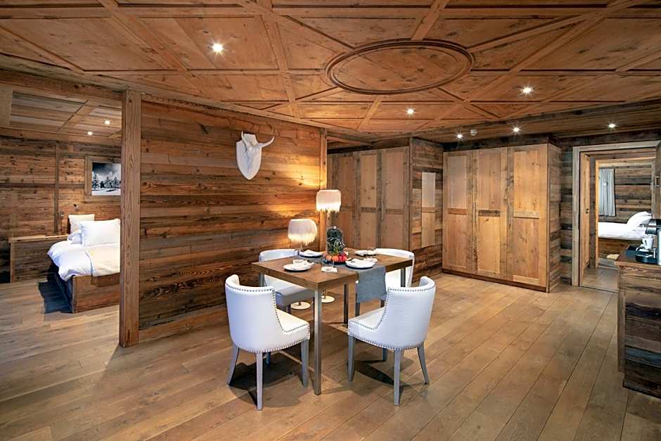 Hostellerie du Pas de l'Ours "Relais et Châteaux"