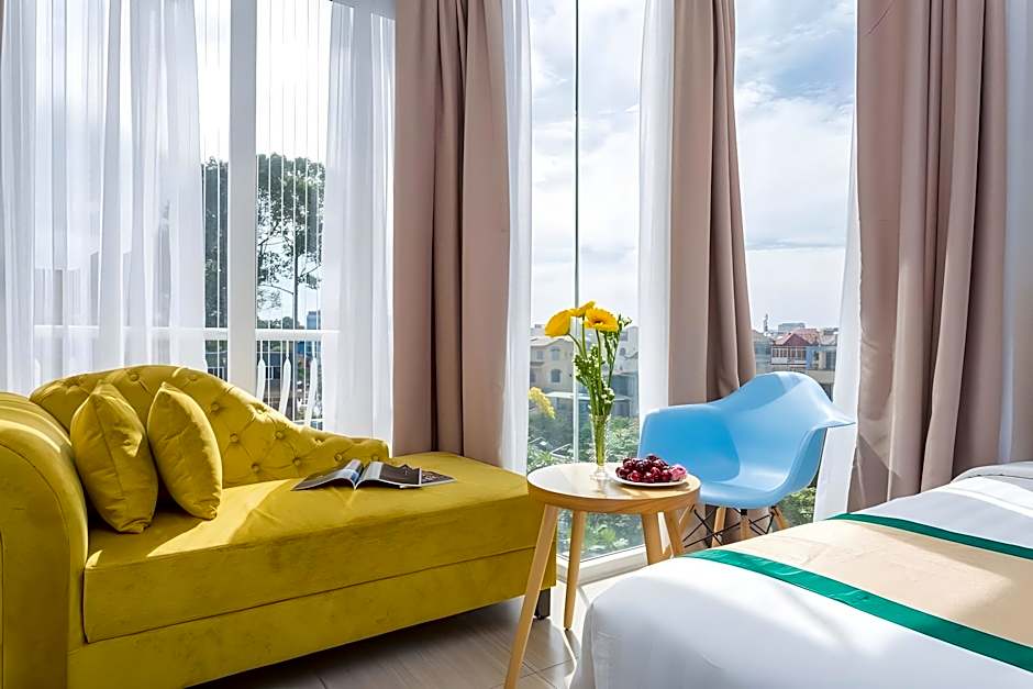 Camila Airport Hotel