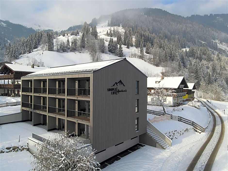 Simple Life Apartments