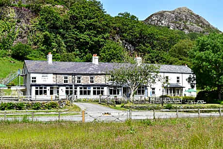 The Bryn at Capel