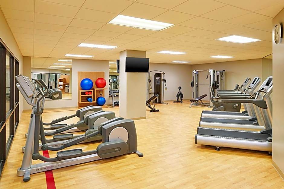 Sheraton Lisle Naperville Hotel