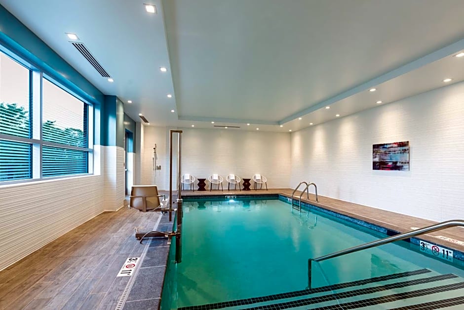 Holiday Inn Boston Logan Airport - Chelsea By IHG