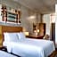 The Loom Hotel, Tapestry Collection By Hilton
