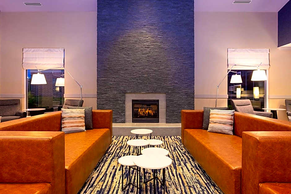 Hilton Garden Inn Milwaukee Northwest Conference Center