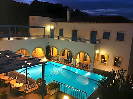 Romantica Hotel and Apartments