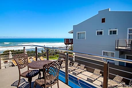Double Room with Pool View