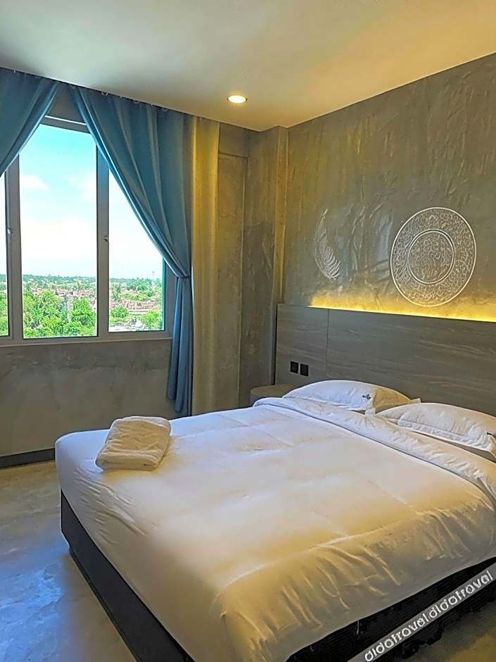 Sri Indar Hotel & Suites