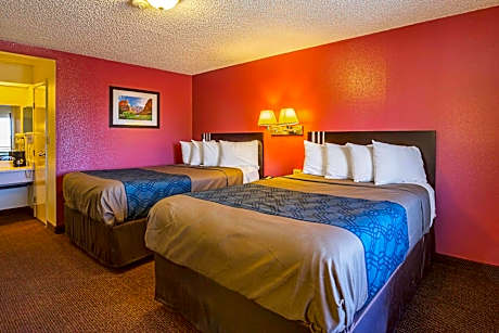 Queen Room with Two Queen Beds - Non-Smoking