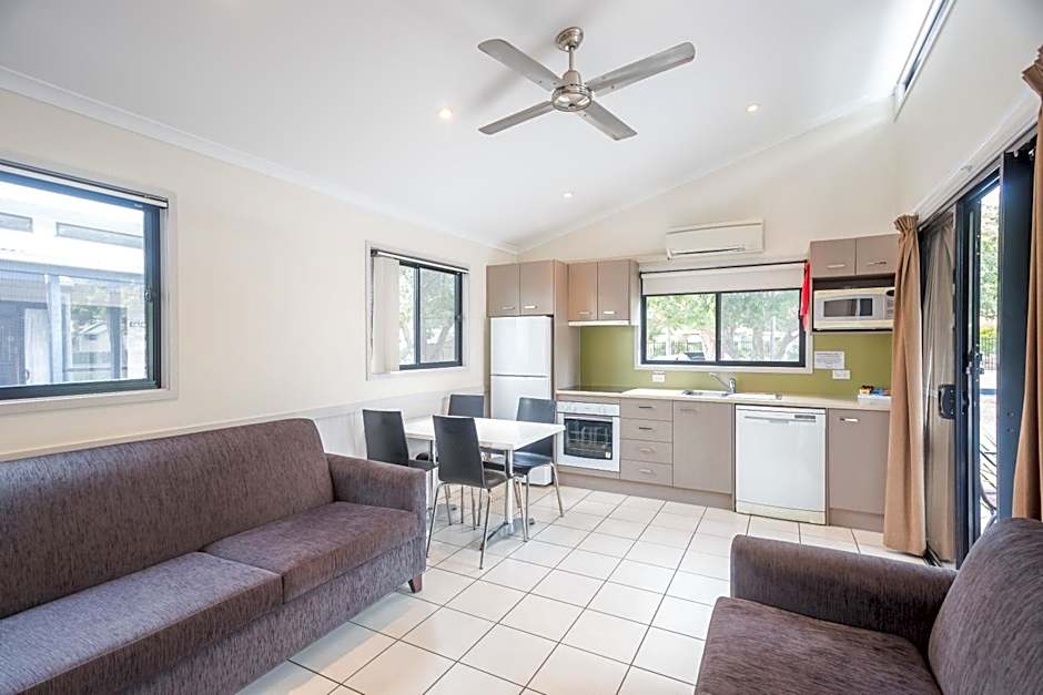 Shoal Bay Holiday Park