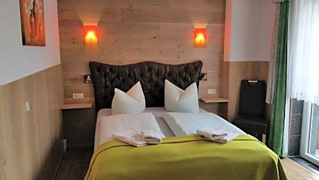 Landhotel Waldschlößchen mit Gaststube