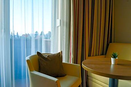 Deluxe Double Room with Bath