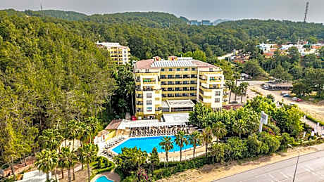 Miarosa İncekum Beach