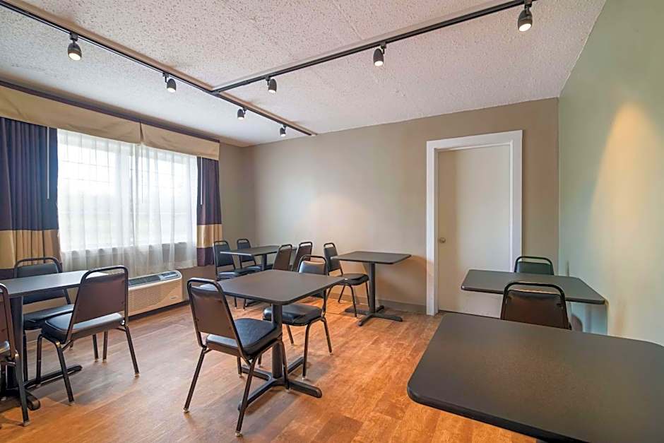 Quality Inn & Suites Auburn I-95