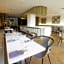 Crown Regency Suites Mactan