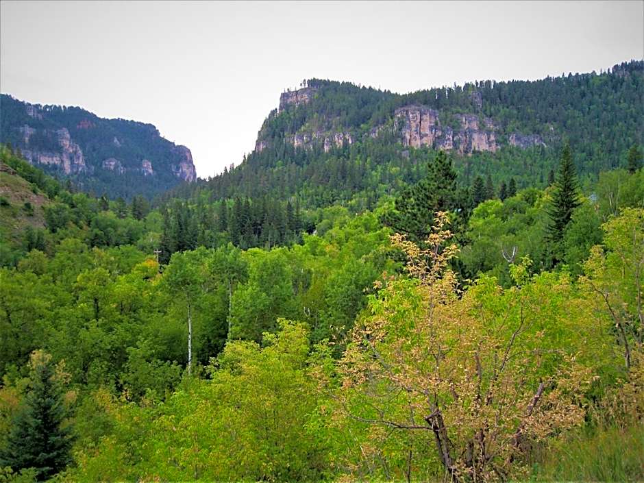 Spearfish Canyon Lodge