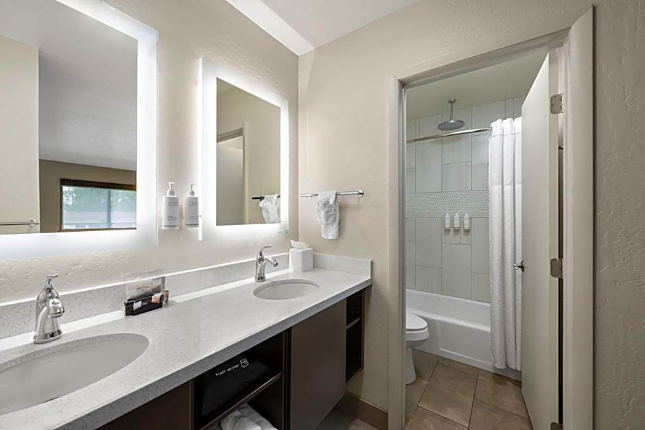 Days Inn by Wyndham Prescott