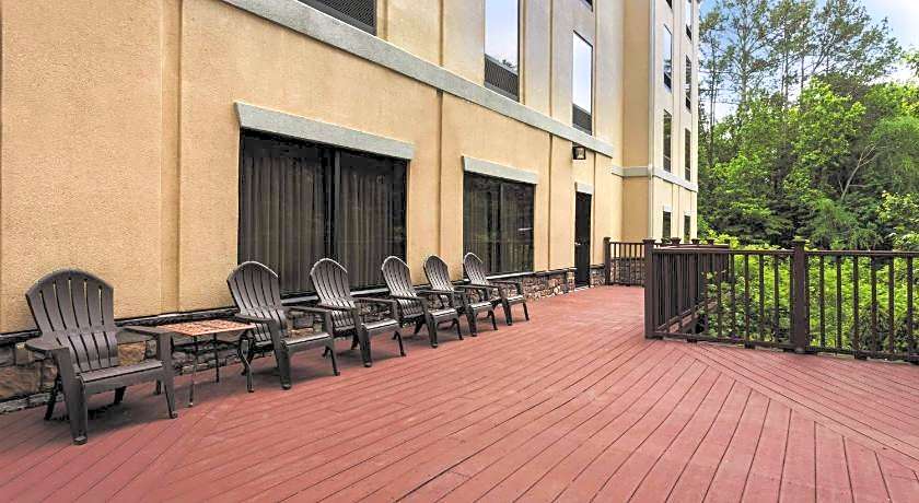 La Quinta Inn & Suites by Wyndham Covington