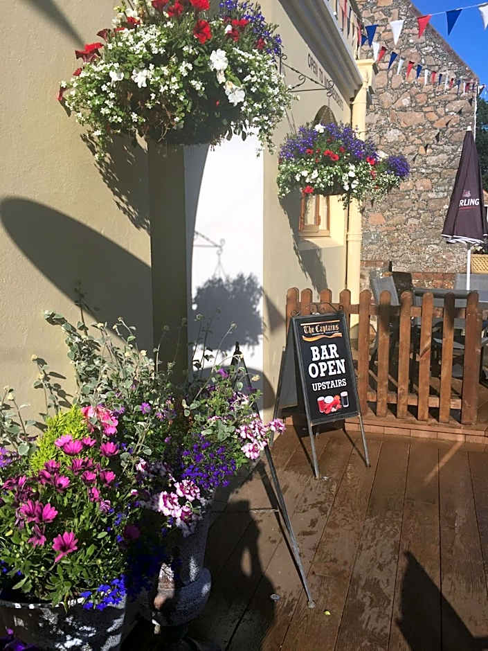 The Captains Hotel – La Fosse