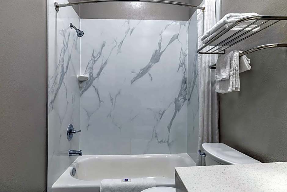 Studio 6 Suites Brenham, TX