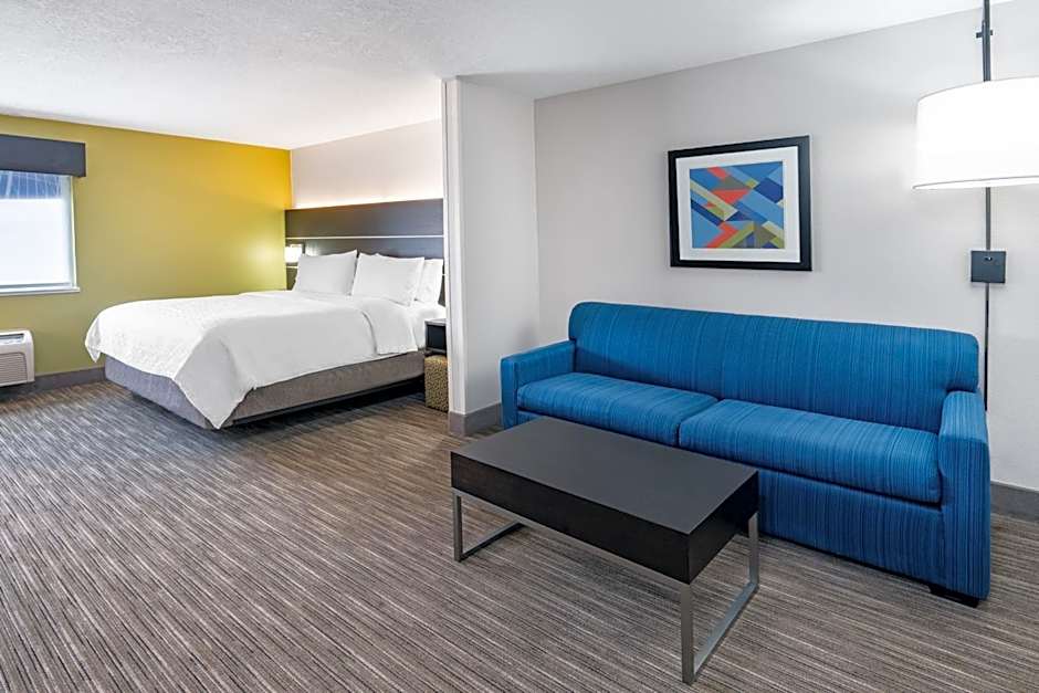 Holiday Inn Express & Suites Albuquerque-N. Balloon Fsta Park By IHG