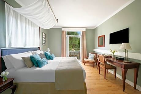 Rock Hotel