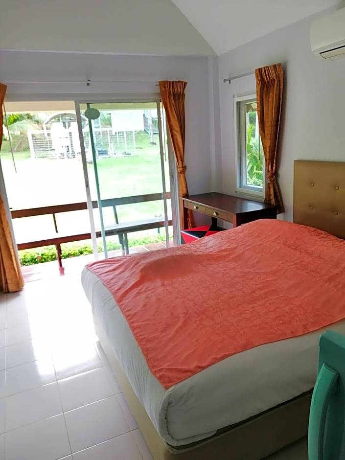 Koh Chang Pukdee  Resort