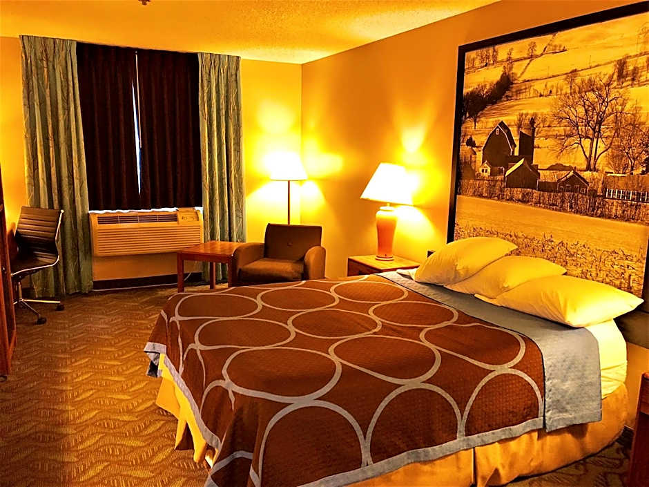 Photo 1 of 6 of 1 Queen Bed