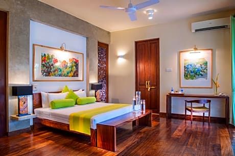Executive Room with Jacuzzi - 10% off on Food & Beverage