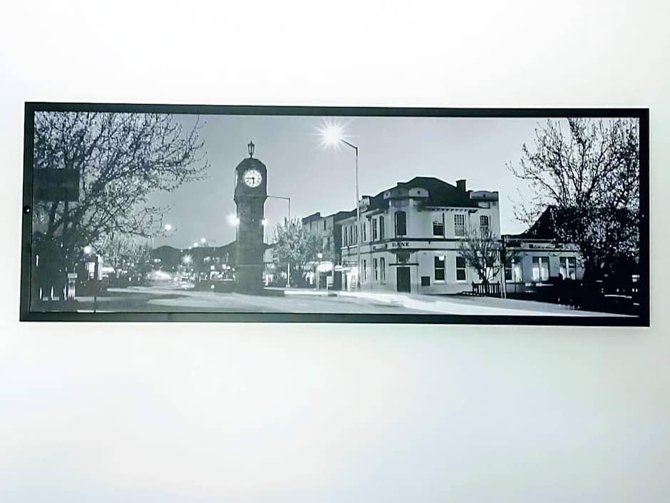 Winning Post Motor Inn