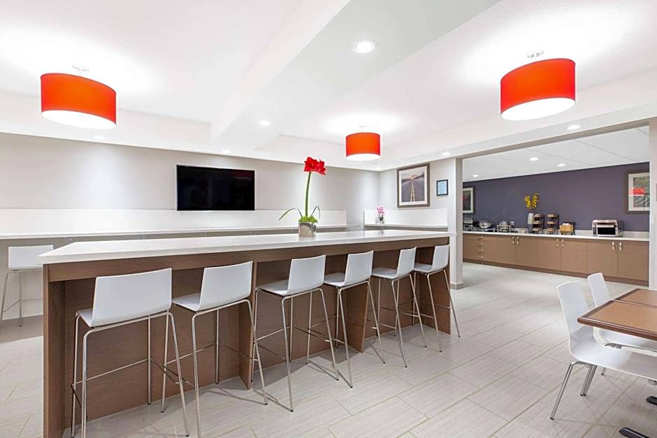 Microtel Inn & Suites by Wyndham Fort McMurray