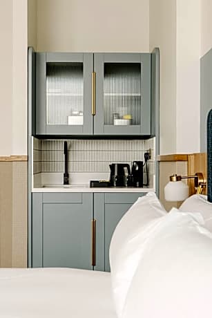 One Room Suite with Kitchenette