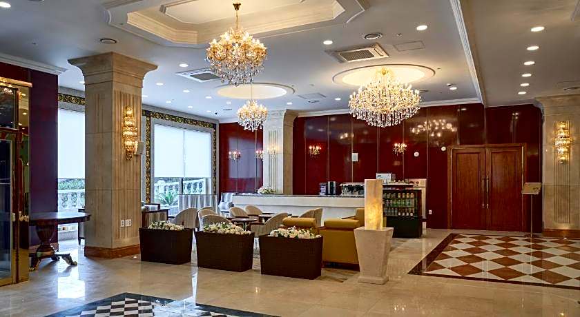 GoldOne Hotel & Suites