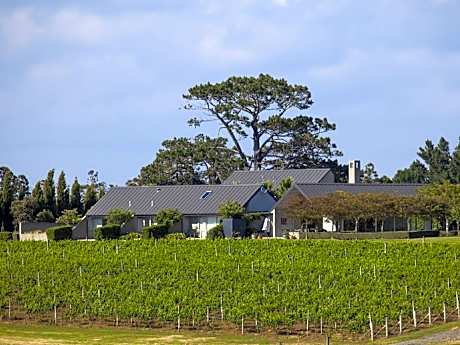 Takatu Lodge & Vineyard Matakana