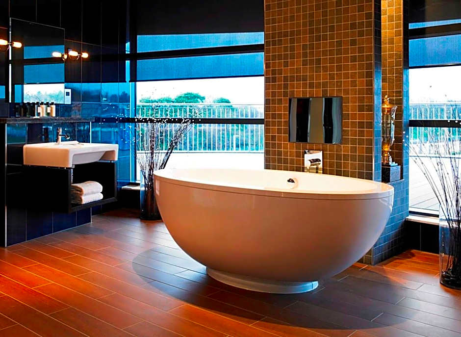 Brooklands Hotel & Spa